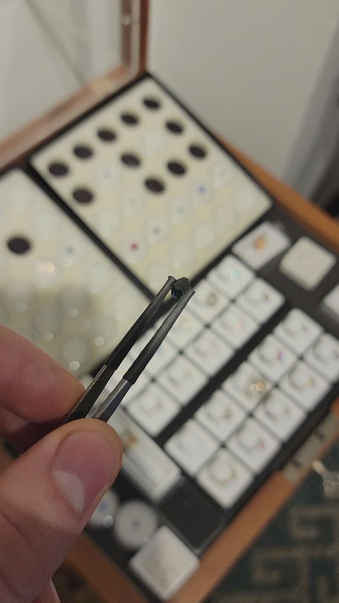 Octogone saphir sarcelle 0,64 carat - Taille fantaisie, 5,3 x 5,7 mm