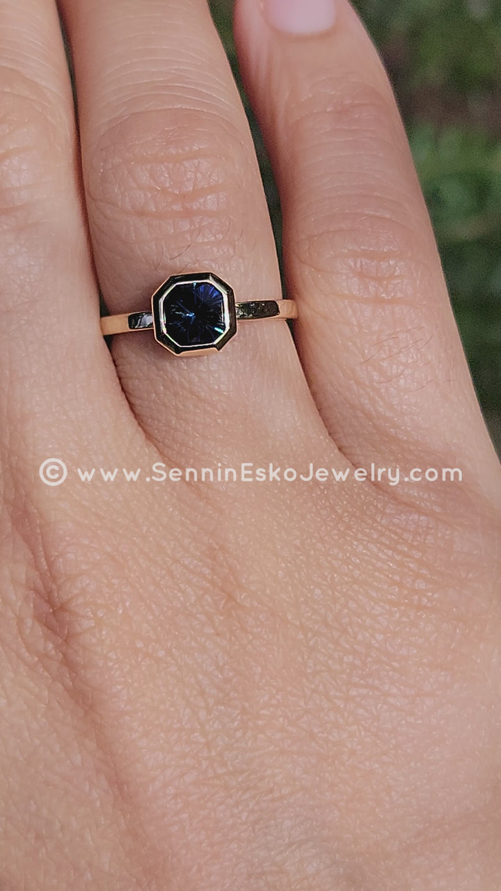 VERSANDFERTIG: 1,39 Karat tintenblauer/grüner Saphir-Ring aus 14-karätigem Gelbgold – Größe 6,5