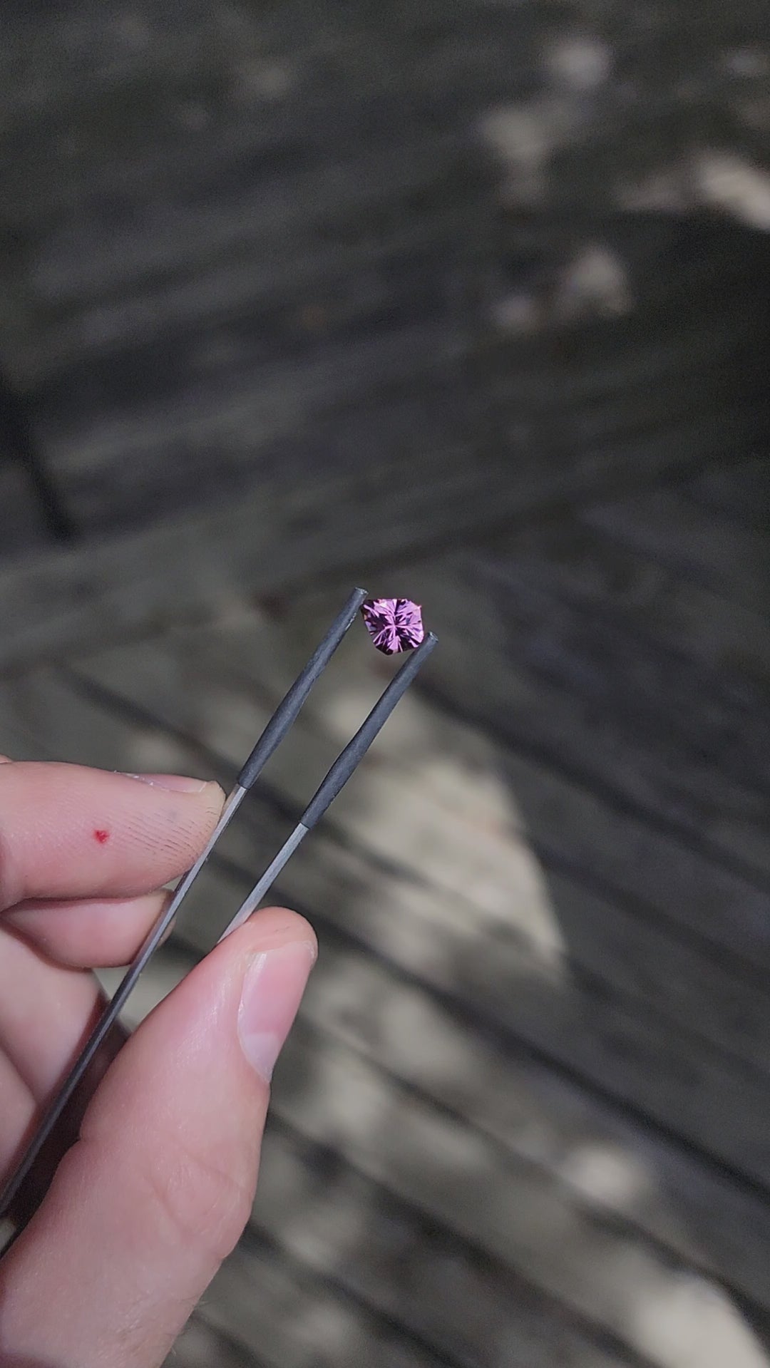 2,1 Karat rosa Turmalin-Drachen – 8,5 x 6,9 mm