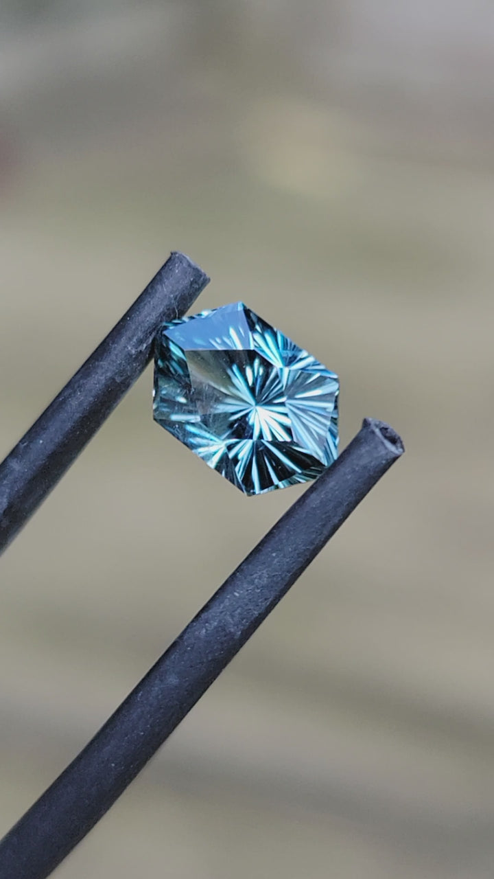 Hexagone saphir du Montana bleu sarcelle 2,2 carats - Taille fantaisie, 9,2 x 5,7 mm