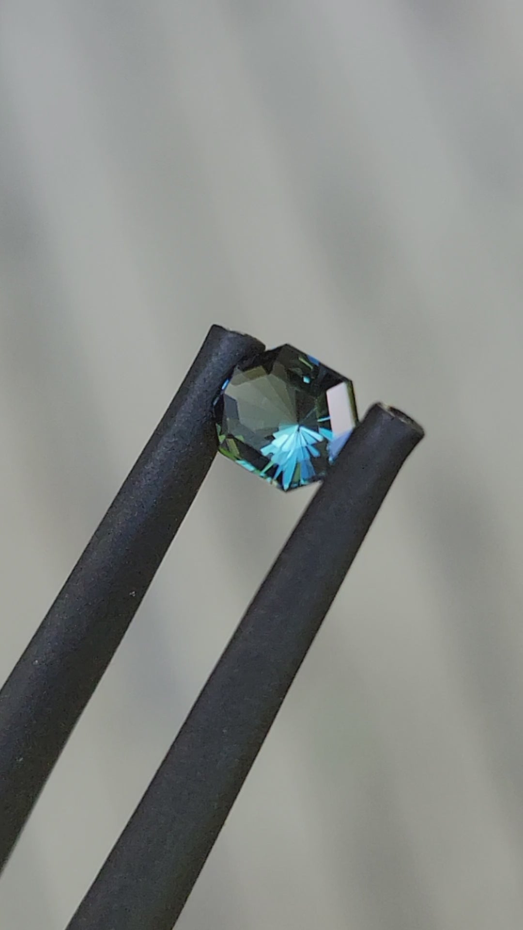 0.51 carat Teal/Blue Sapphire Long Octagon - Fantasy Cut, 4.9x4mm