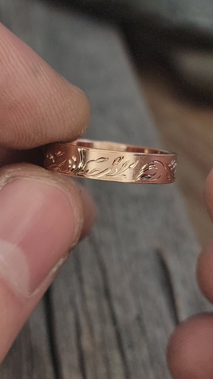 4x1mm Branches and Leaves Variation 1 14kt Yellow Gold Bright Cut Engraved Band