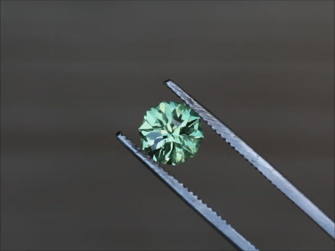 Mint Garnet Loose Gemstone - 6.5mm , 1.21 carats- PrecisionCut - Kenyan Origin Green Garnet
