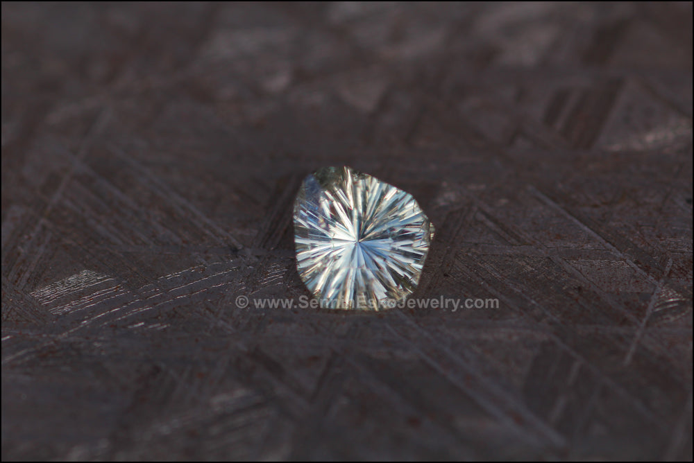 1.6 ct Silvery Lemon Umba Sapphire Kite - Fantasy Cut - 8.1x67mm Sennin Esko Jewelry Beads, Blue Sapphire, Craft Supplies & Tools, Cushion Sapphire, Fantasy Cut, Fantasy Cut Sapphire, G Ready To Ship Gemstones