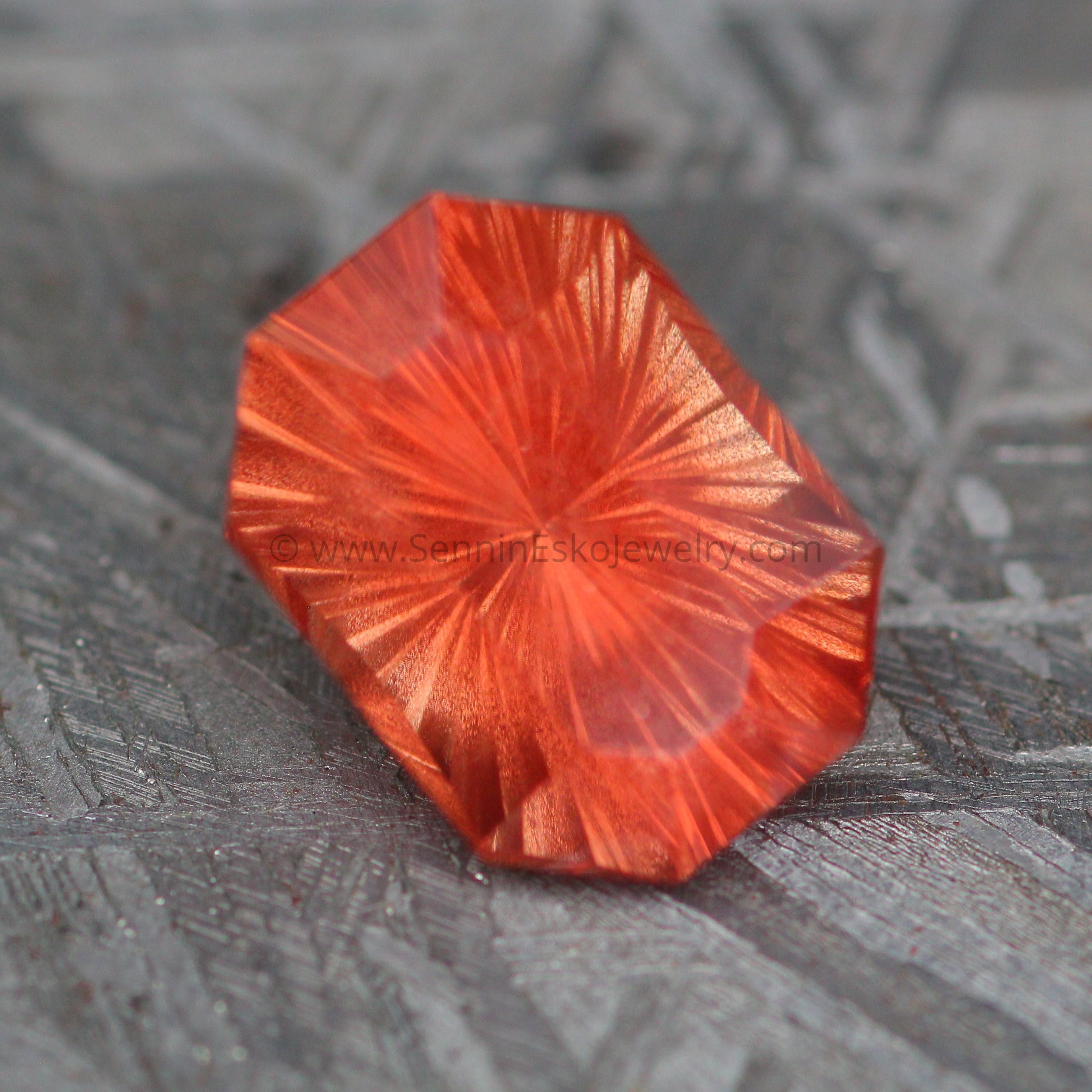 値下げ　Mini Signature 001 \"Crystal Erosion\" 1 1/4 Slab Nuage Polished - Walker Zanger