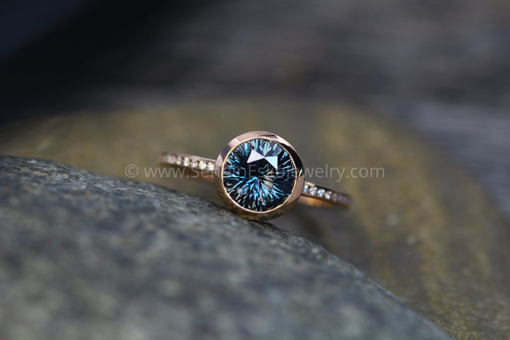 Diamond Channel Accented Rose Gold Bezel Ring Setting - Fantasy cut Color Changing Umba Sapphire Depicted (Setting Only, Center Stone Sold Separately) Sennin Esko Jewelry Aquamarine Bezel, Aquamarine Gold, Aquamarine Sapphire, Aqumarine Engagement, Blue Sapphire Bezel, C Loose Settings