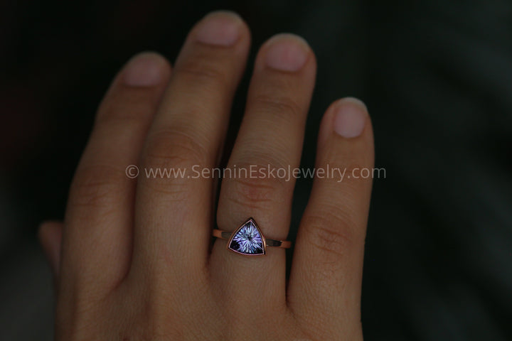 Medium Weight Bezel Ring Setting with a Rectangular Band - Tanzanite Depicted (Setting Only, Center Stone Sold Separately) Sennin Esko Jewelry Rose Gold, Rose Gold Bezel, Tanzanite, Tanzanite Bezel, Tanzanite Engagement, Tanzanite Jewelry, Tan Loose Settings