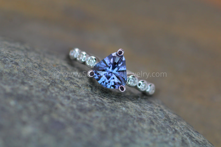 Seven Stone Diamond Accented Prong Setting - Depicted with a Lilac Spinel (Setting Only, Center Stone Sold Separately) Sennin Esko Jewelry Engagement Rings, Fantasy Cut Sapphire, Fantasy Sapphire, Gold Engagement Ring, Jewelry, Multi Bezel Loose Settings