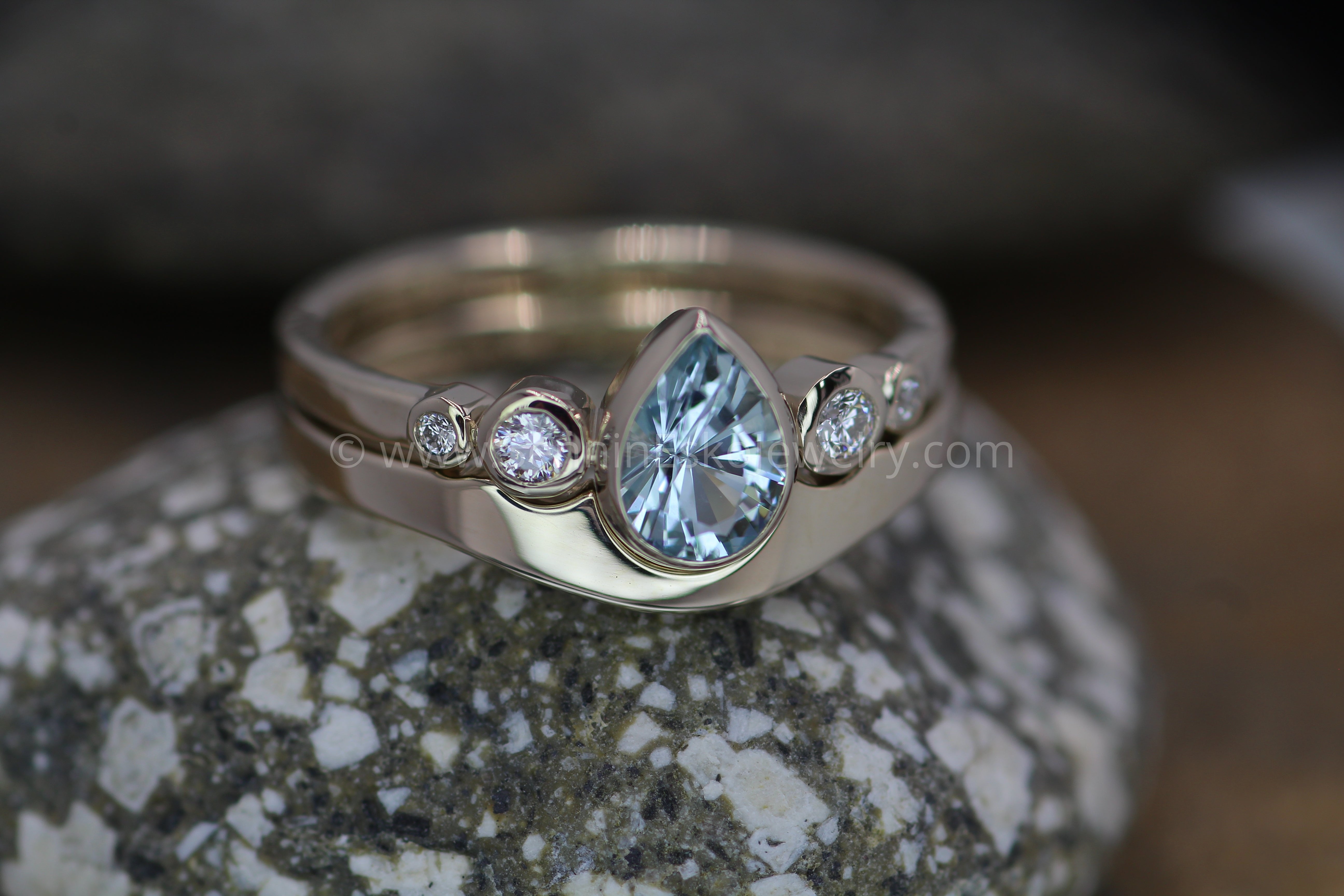 Aquamarine Tear Drop Ring Set with Diamond Accents – Sennin Aquamarine Tear Drop Ring Set with Diamond Accents – Sennin