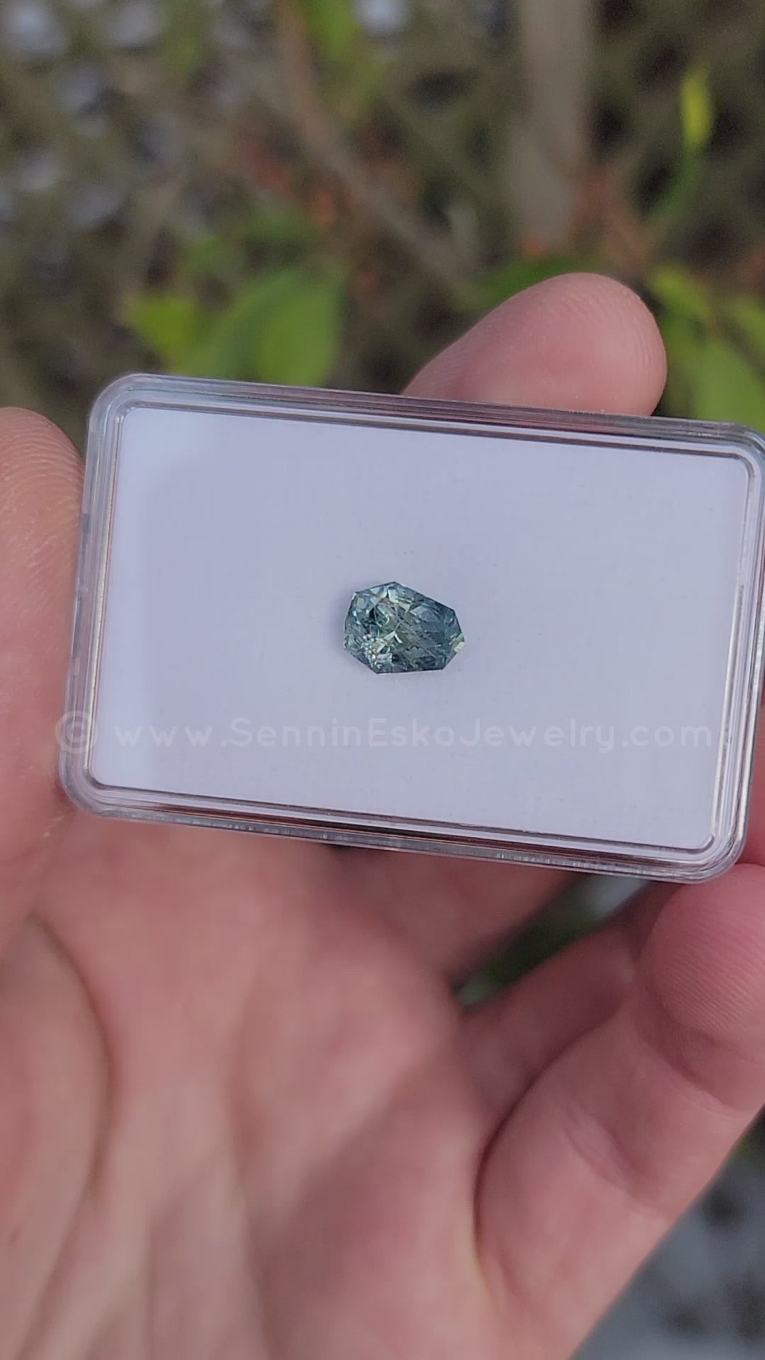 2,7 ct Mint Sapphire Shield, Blau/Grün – Präzisionsschliff – 10 x 7,7 mm
