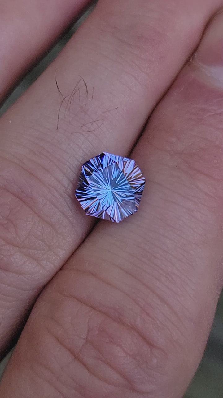 Octogone carré de tanzanite violet bleuté de 3 carats - 8,4 x 8,9 mm - Coupe fantaisie