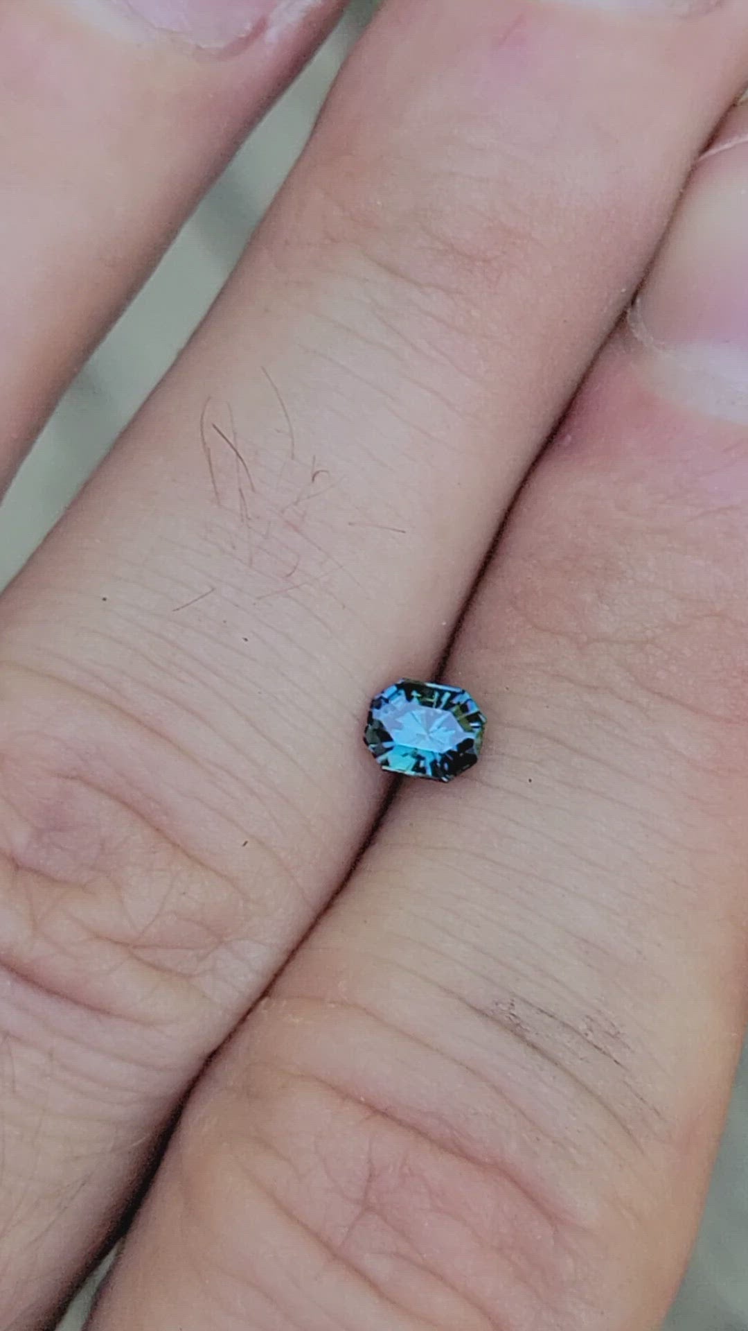 0,51 carat Turquoise/Bleu Saphir Long Octogone - Taille Fantaisie, 4,9x4 mm