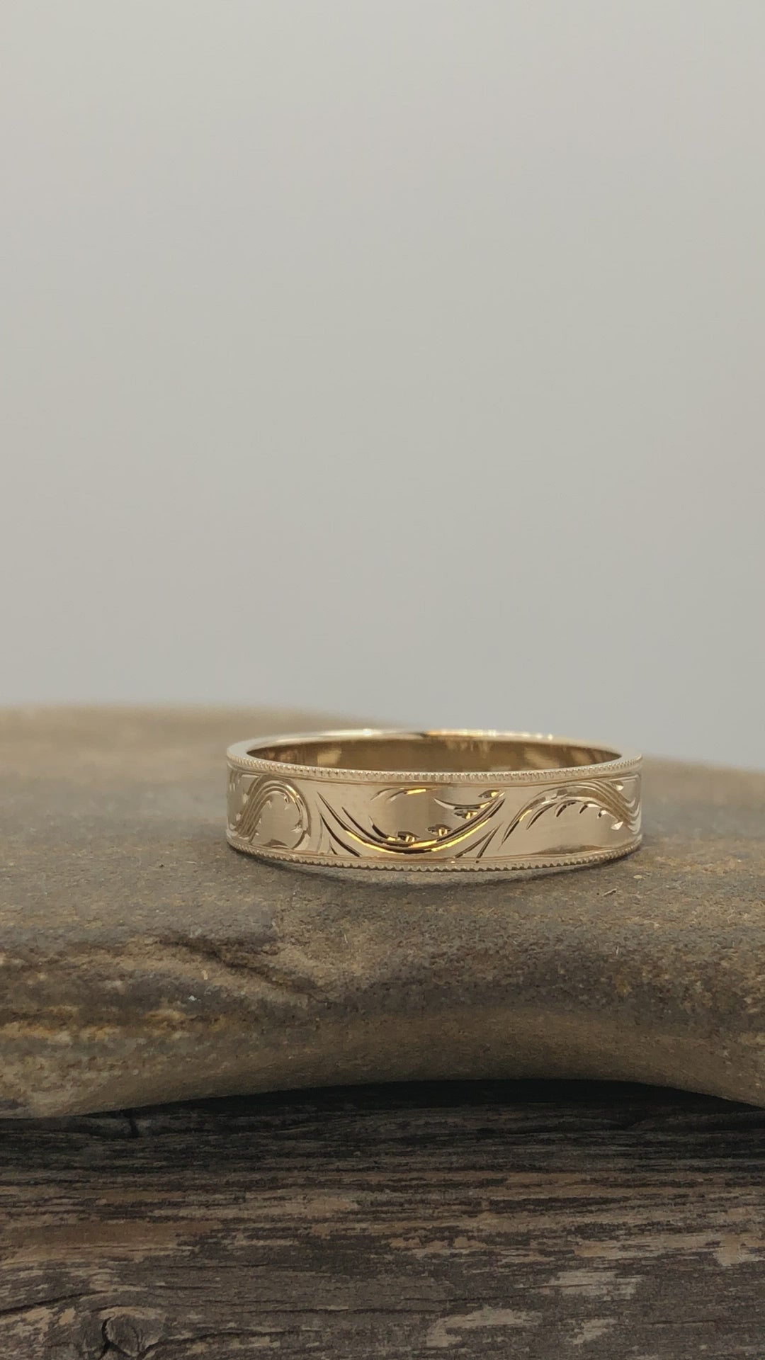 5x1mm Branches and Leaves Variation 2 14kt Yellow Gold Bright Cut Engraved Band