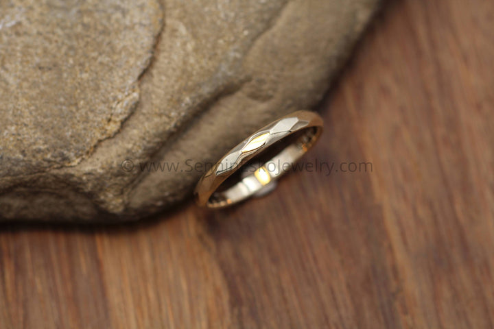 Faceted 14kt Yellow Gold 2.5mm Band Sennin Esko Jewelry 14 kt gold band, 14 kt wedding, 18 kt Wedding Ring, Custom Engraving, Engraved Band, Faceted Texture ENGRAVABLE BANDS/WEDDING
