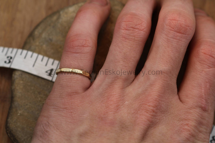 14kt Yellow Gold 2mm Hammered Band - Glossy Finish Sennin Esko Jewelry Hammered Gold Ring, Hammered Texture, Hammered Yellow Gold, Hand Made Gold band, Hand Made Rose Gold ENGRAVABLE BANDS/WEDDING