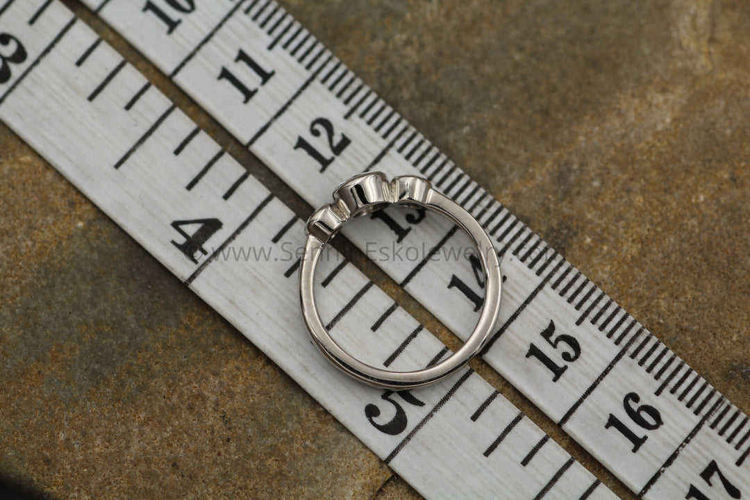 Moissanite Bezel Ring - Glossy Palladium Ring - Forever One Engagement Ring Sennin Esko Jewelry Bezel Ring, Forever One, Moissanite, Moissanite 18kt, Moissanite Bezel, Moissanite Multi, Moissanite FINE RINGS / ENGAGEMENT