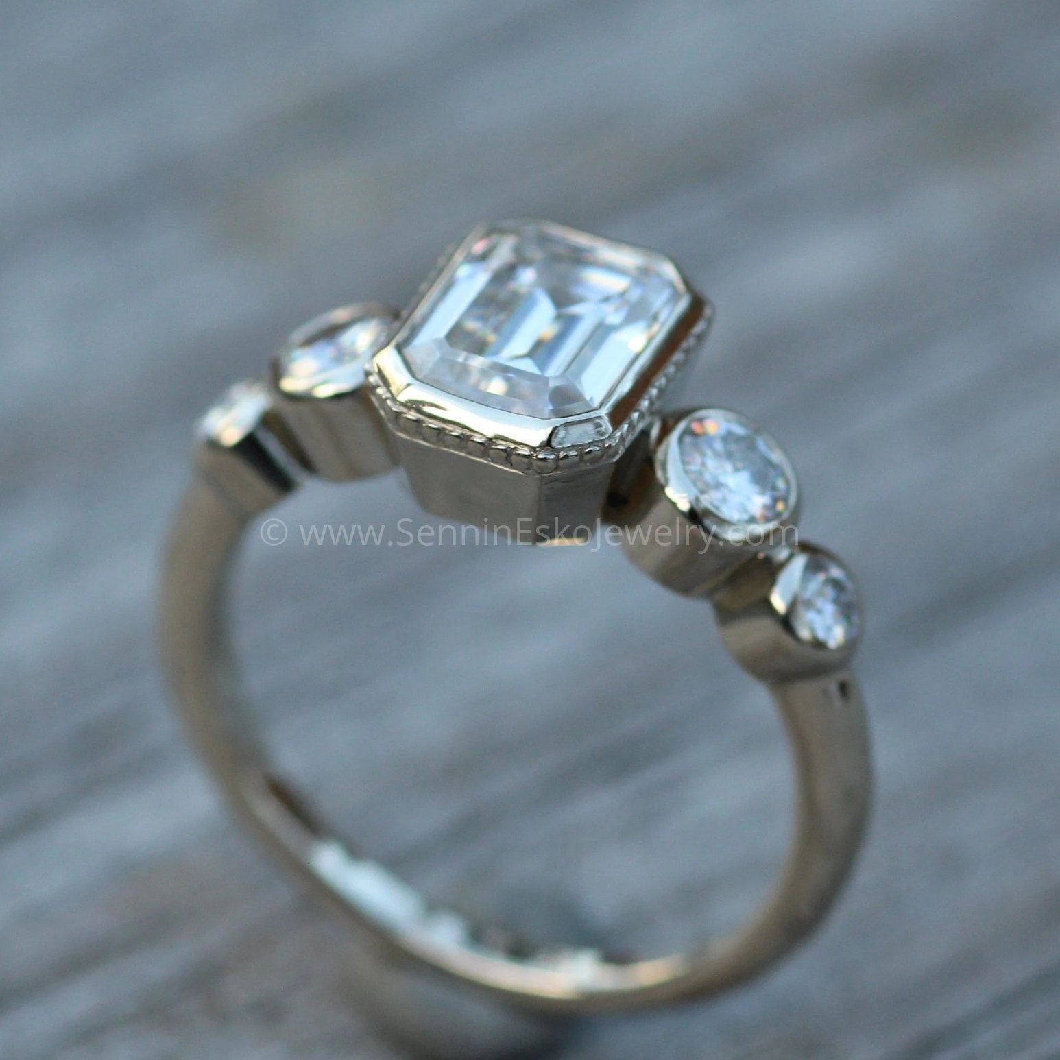 Colorless moissanite deals