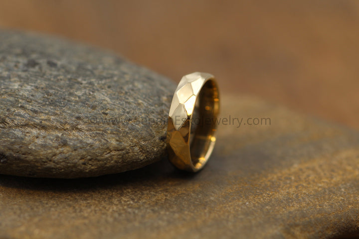 Faceted 14kt Yellow Gold 5x1.4mm Band Sennin Esko Jewelry 14 kt gold band, 4mm Gold Ring, Custom Engraving, Engraved Band, Faceted Texture, Gold band, Gold Fa ENGRAVABLE BANDS/WEDDING