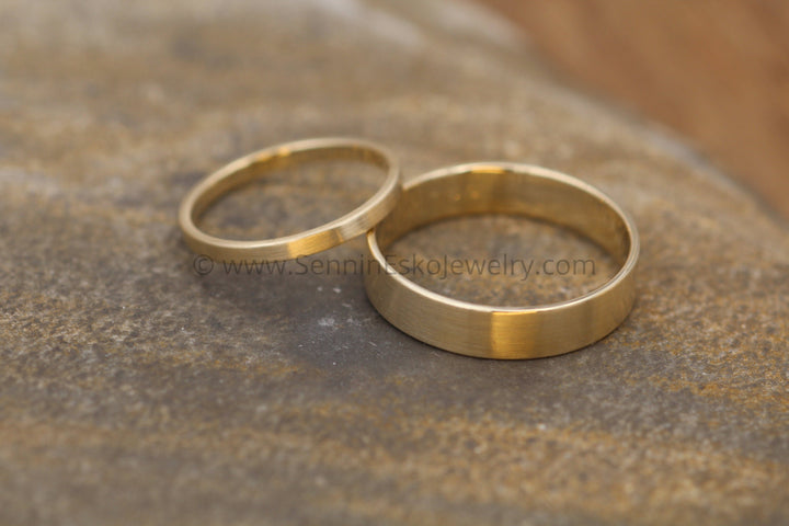14kt Yellow Gold Wedding Ring SET 5x1mm and 2x1.2mm Flat Matte Gold Bands Sennin Esko Jewelry 5x1mm band, Engraved band, Engraved Wedding, Flat Wedding Band, hand Made Band, His and Hers Rings,  ENGRAVABLE BANDS/WEDDING