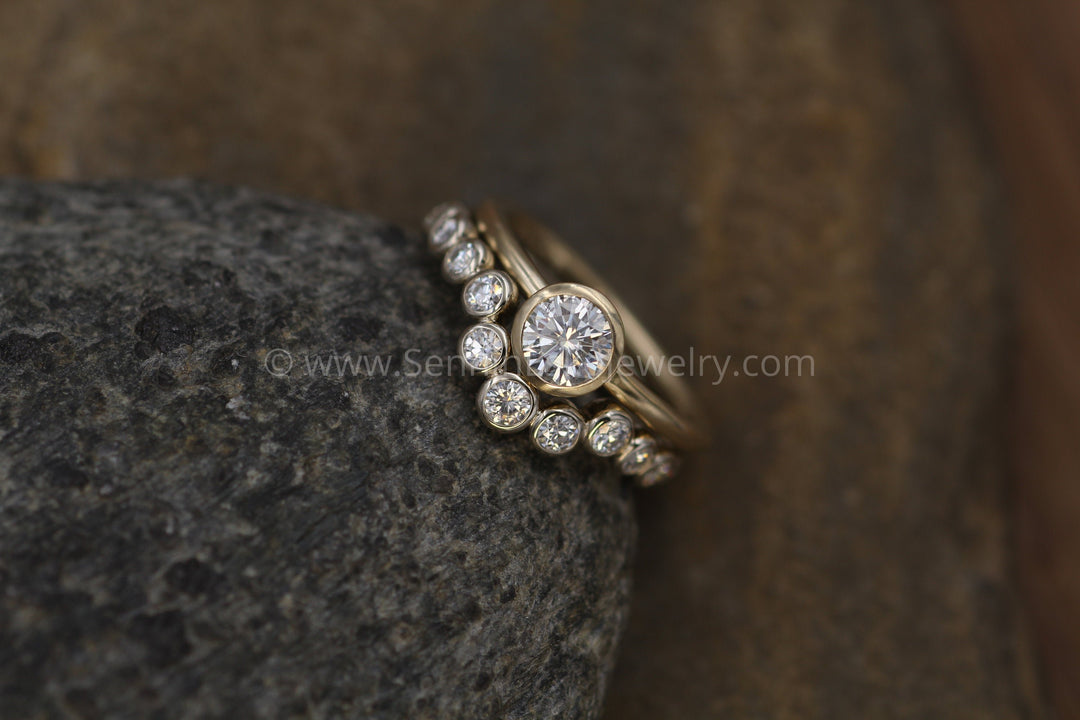 Mossanite Bezel Ring Set - 5mm Forever One Yellow Gold Ring With A White Gold Contour Bezel Ring Sennin Esko Jewelry Contour Bezel, Contour Ring, Contour Wedding, Engagement Set Tag, Jewelry, Moissanite Contour, Moiss FINE RINGS / ENGAGEMENT