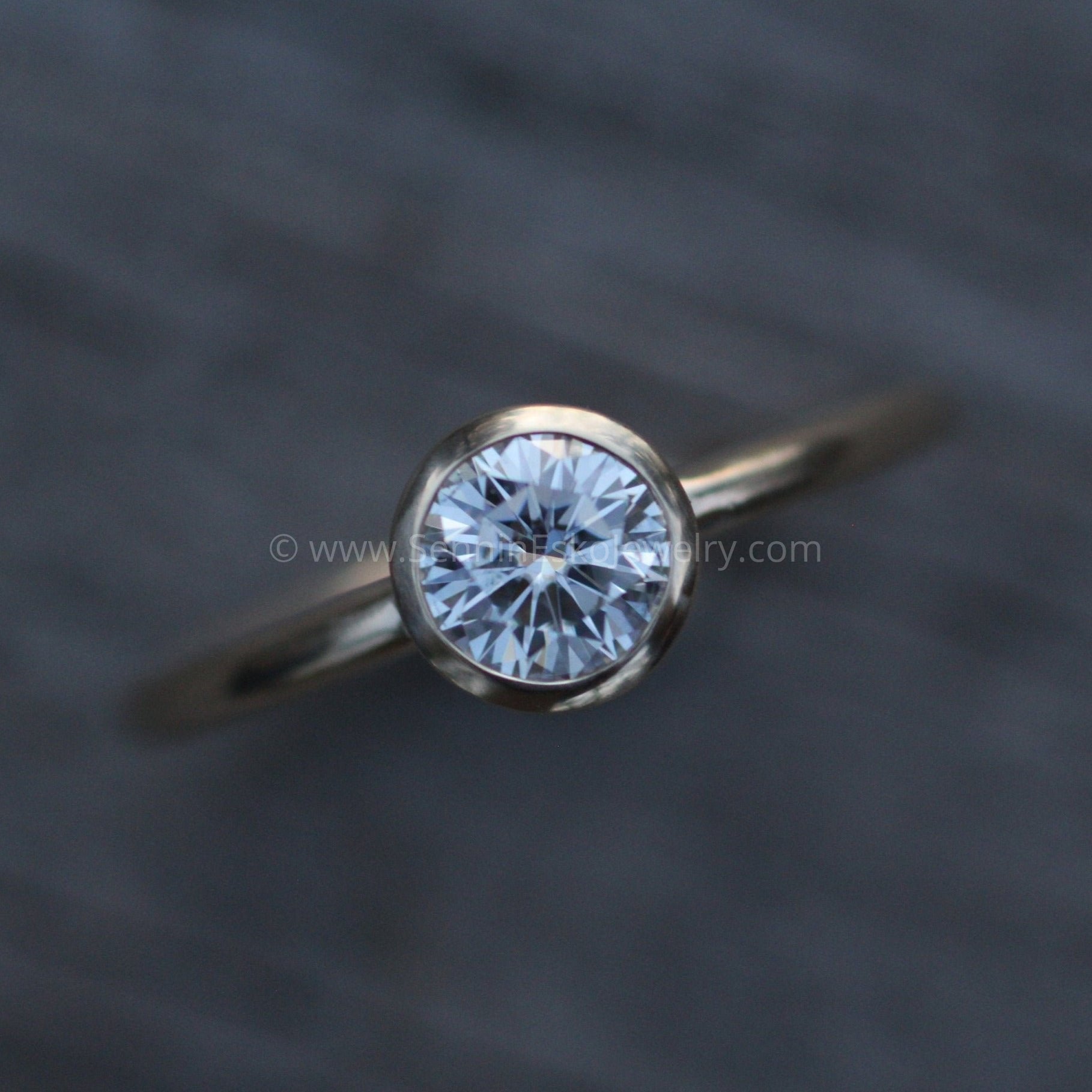 Colourless moissanite clearance